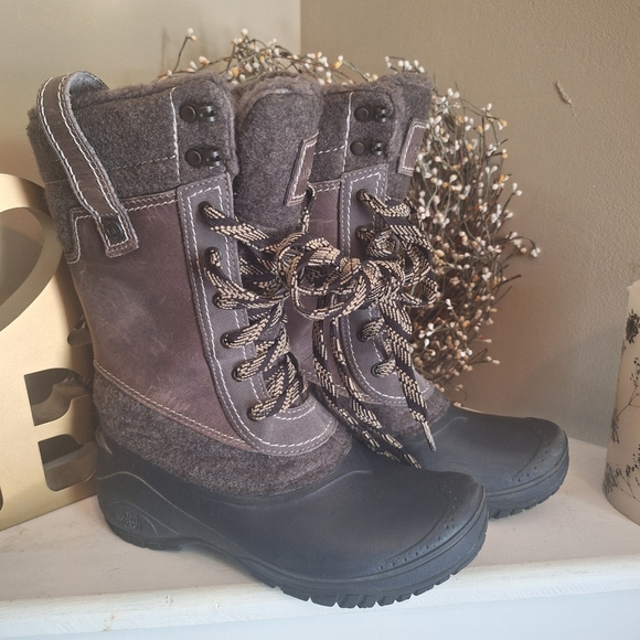 The North Face Shellista III Women's Brown And Taupe Winter Boots 6 - Picture 1 of 16